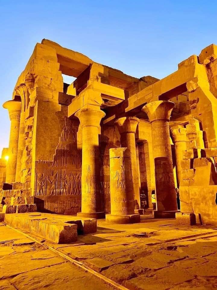 the4elementsontour_tempel_of_horus_edfu_2